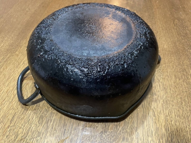 焦げた鍋